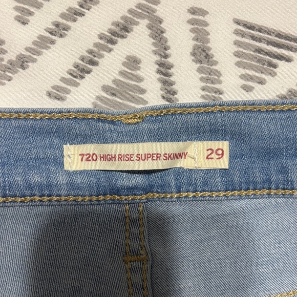 Levi's 720 High Rise Super Skinny - Picture 3 of 4